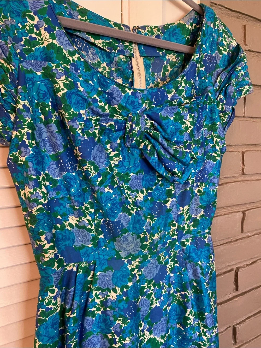 Vintage Blue & Green Floral Cap-Sleeve Sheath Dress 50’s 60’s - Picture 3 of 8
